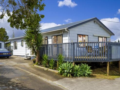 564 Whangaparaoa Road, Stanmore Bay