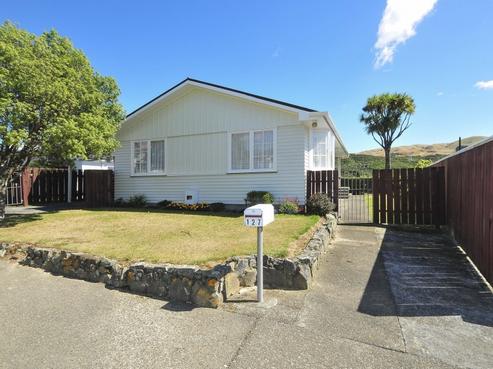 127 Major Drive, Kelson