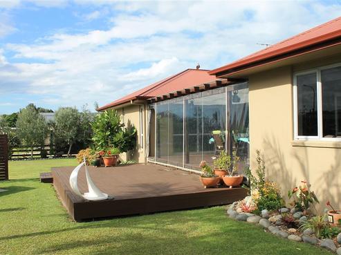 100 Anarake Street, Whangapoua
