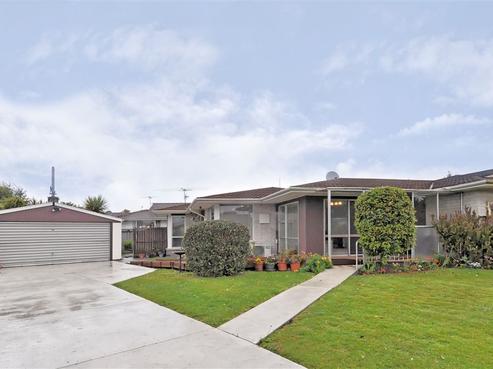 2 Omega Place, Casebrook