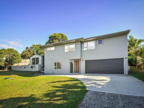 24 Corric Hill, Torbay
