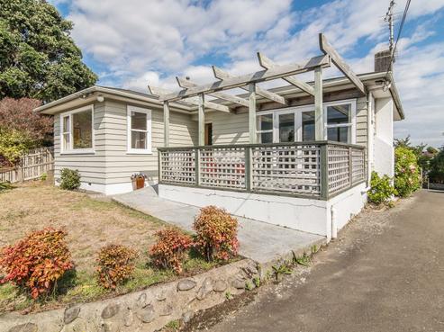 50 Raumati Road, Raumati Beach