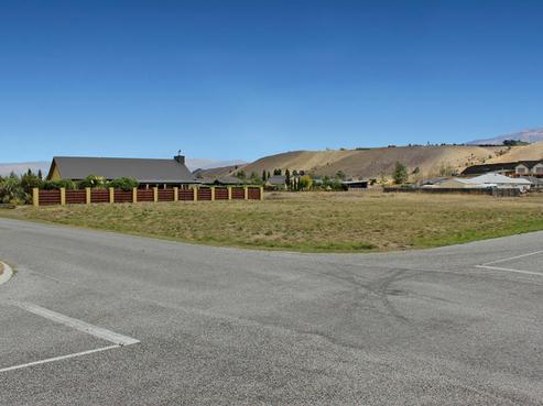 8 Ethereal Crescent, Cromwell