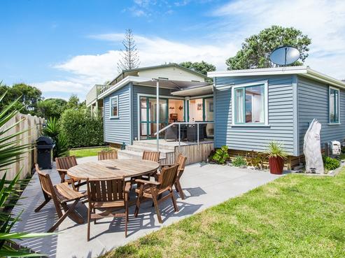 324A Ocean Road, Ohope