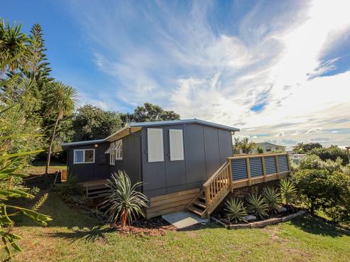 4 Braemar Avenue, Coopers Beach