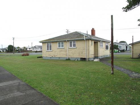 125 Blake Street, Blaketown