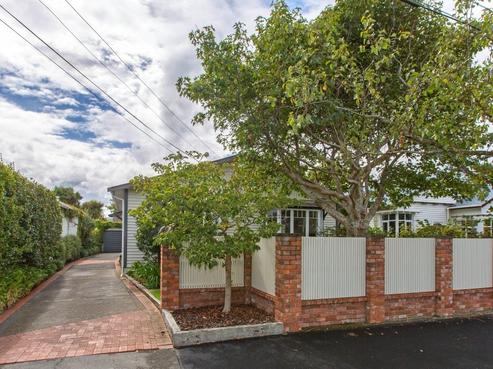 11 Cudby Street, Woburn