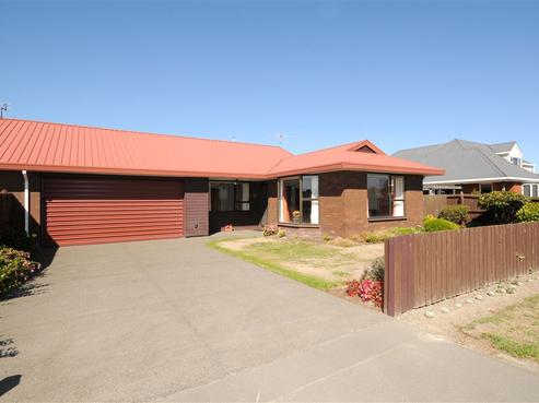 2/146 Racecourse Road, Sockburn