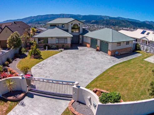 9 Garrett Place, Riverstone Terraces