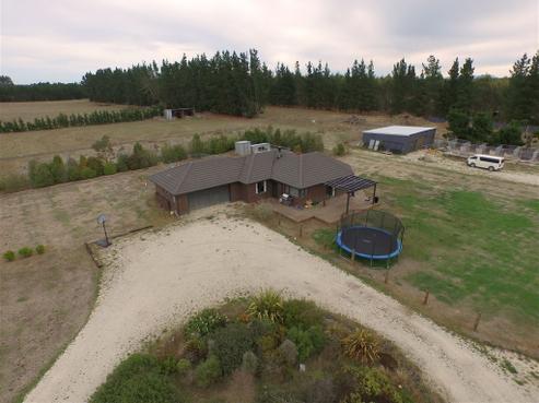 2239 South Eyre Road, West Eyreton