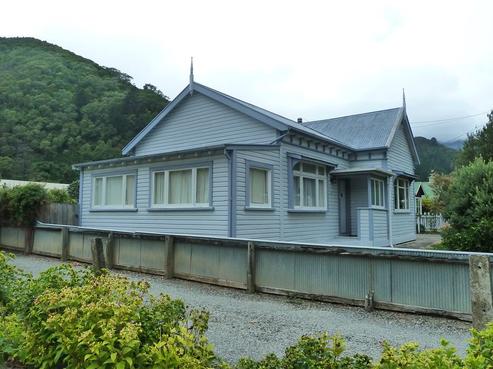 52 Devon Street, Picton
