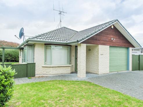102B Peakes Road, Springvale