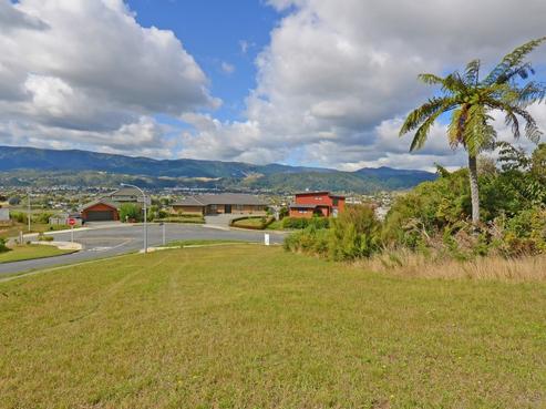 30 Riverstone Drive, Riverstone Terraces