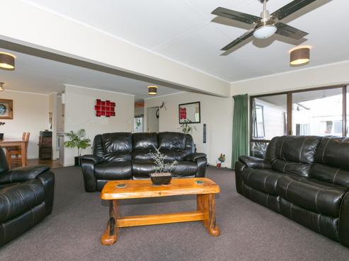 16 Towai Street, Inglewood