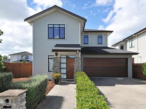 8 Trecarne Street, Karaka