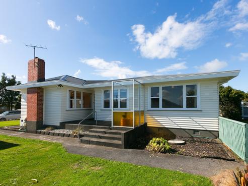 99 Broadway, Waitara