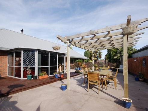 17 Carmana Gardens, Rangiora