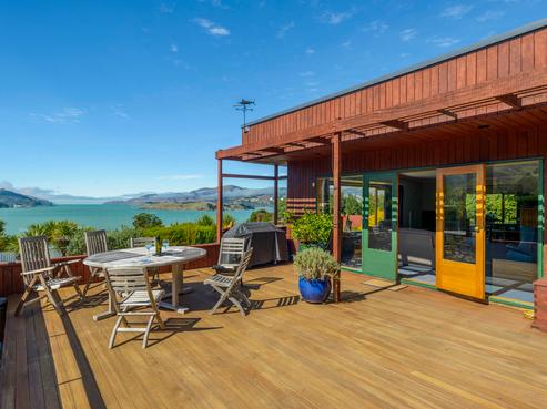 99 Main Road, Governors Bay
