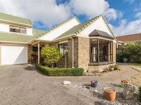 5 Manly Gardens, Paraparaumu Beach