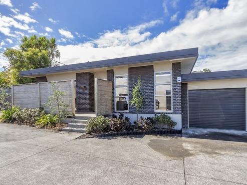 18A Oliver Twist Avenue, Mellons Bay