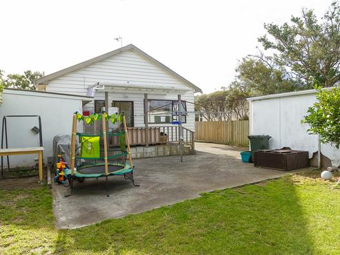 142 Cuba Street, Petone