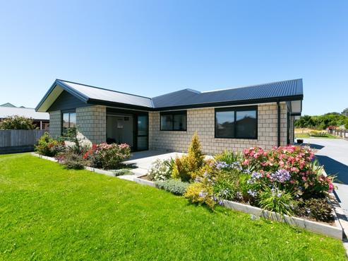 27 Park Lane, Waitara