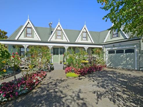 4 Clinker Grove, Silverstream