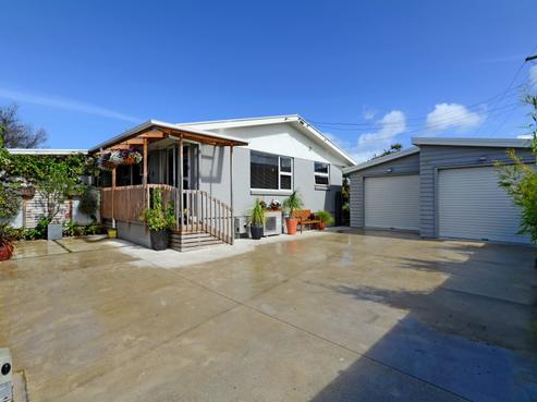 75 Vardon Road, Saint Andrews