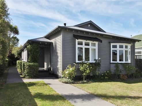 52 Woodville Street, Edgeware