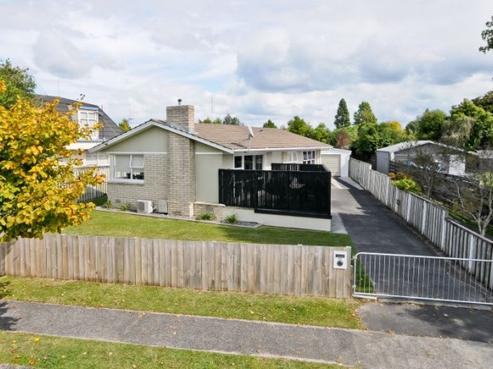 13 Claremont Avenue, Chartwell