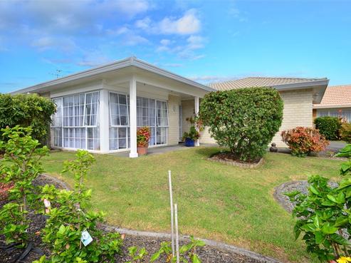 6 Lakeside Drive, Orewa