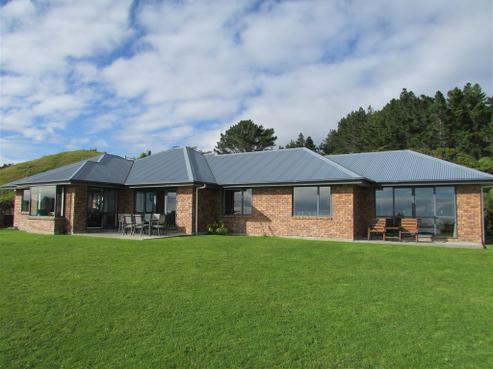 165 Coulson Road, Paroa