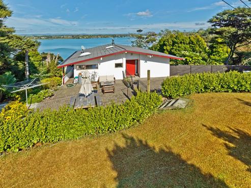 43 Chatham Avenue, Paremoremo
