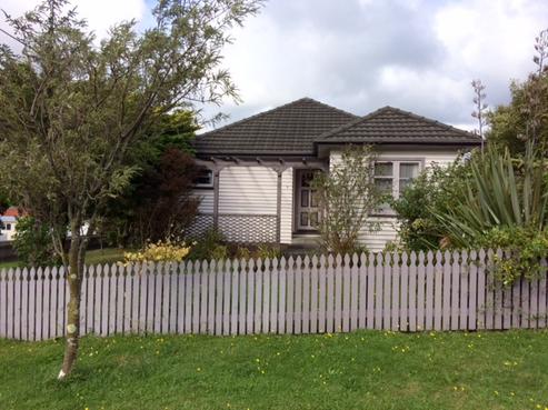 9 Davis Grove, Wainuiomata