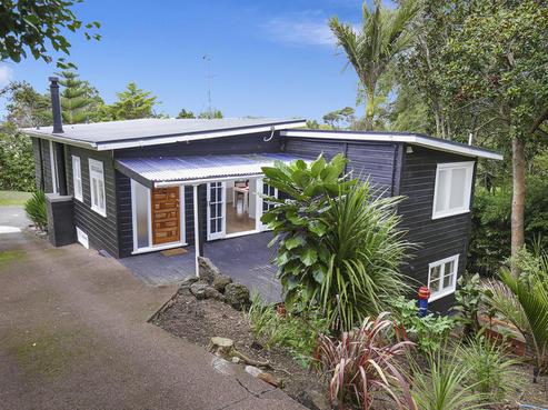 22 Huia Road, Titirangi
