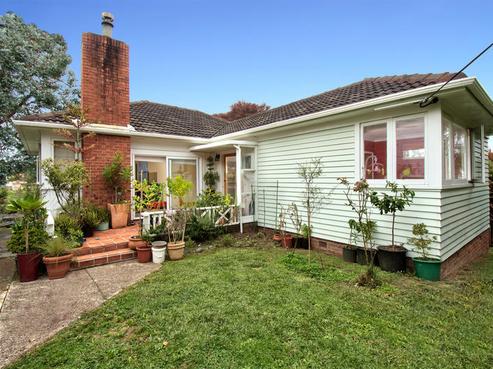 12 Norman Road, Titirangi