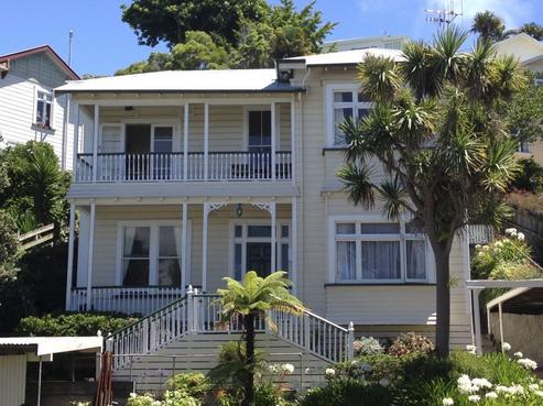 18 Brewster Street, Napier Hill