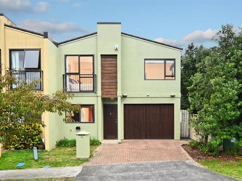 16 Puma Drive, Golflands