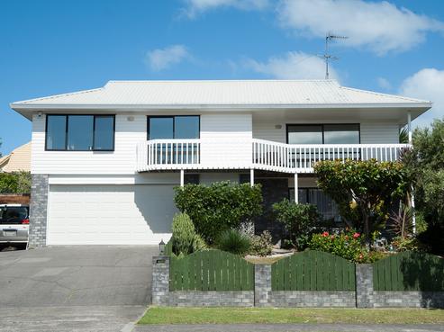 23 Alec Craig Way, Gulf Harbour