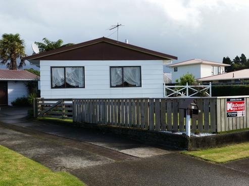 35 Kowhai Street, Inglewood