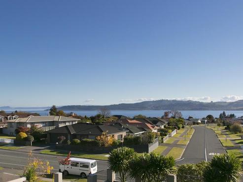 63 Arrowsmith Avenue, Waipahihi