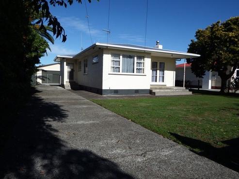 17 Devon Road, Springvale
