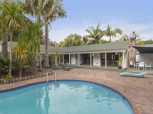 1473 East Coast Road, Redvale