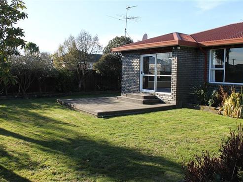 2/26 Northcote Road, Northcote