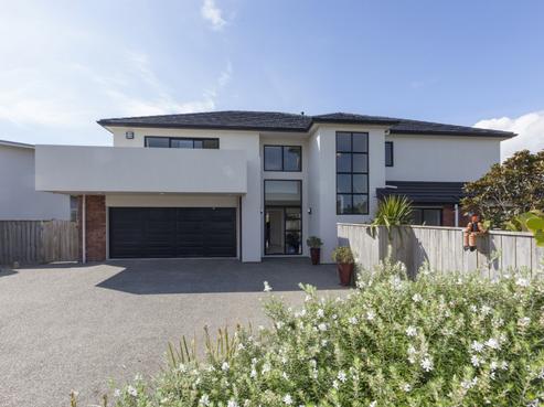 16 Olliver Grove, Waikanae Beach
