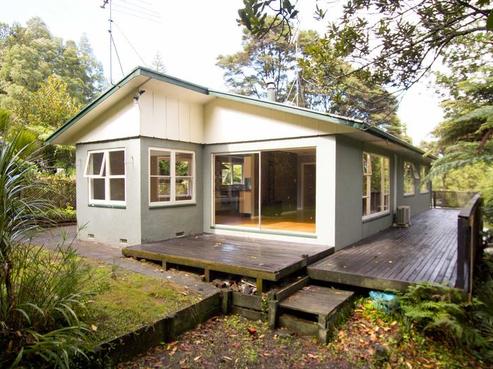 33 Waima Crescent, Titirangi