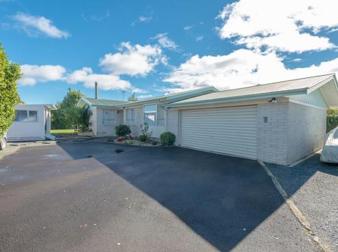 19 Lovelock Place, Chartwell