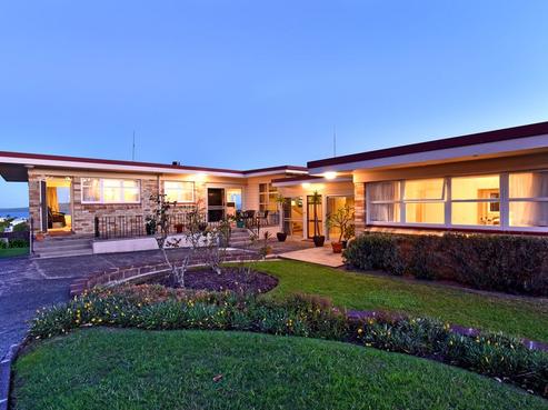 165 East Coast Road, Castor Bay