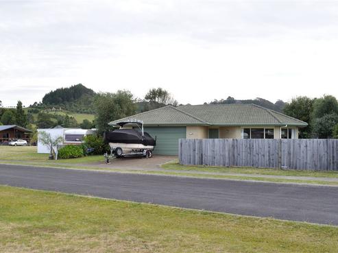13 The Crows Nest, Cooks Beach