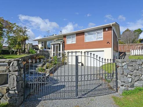 16 Glenrae Grove, Silverstream